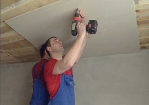 Как обшить потолок гипсокартоном в деревянном доме и способы крепления