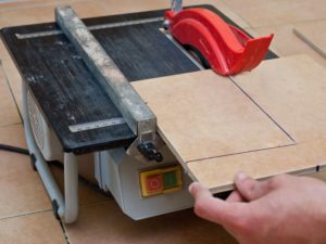 Как резать керамическую плитку в домашних условиях