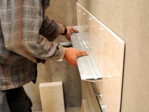 Монтаж зеркал – как закрепить без рамы на стену из кирпича, керамической плитки, гипсокартона