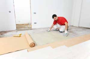 Укладка ламината на бетонный пол