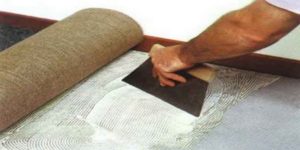 Как постелить ковролин на деревянный пол – проводим все работы своими руками