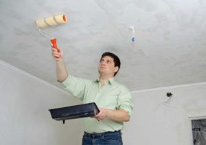 Подготовка потолка и стоимость покраски водоэмульсионной краской