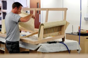 Изготовление мягкой мебели: как это сделать своими руками