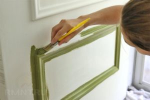 Покраска дверей своими руками – несколько простых этапов