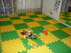 Мягкие модульные полы-пазлы для детских комнат: виды и особенности покрытий