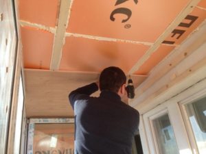 Ремонт лоджии и потолка своими руками: последовательность и особенности выполнения работ