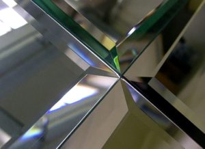 Изготовление зеркальной плитки из стекла