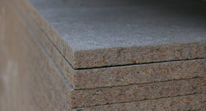 Цементно-стружечная плита – где применить универсальный материал?