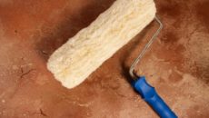 Валик для окраски потолка водоэмульсионкой – секреты выбора инструмента