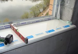 Установка подоконника на пластиковые окна – как сделать это быстро и правильно?