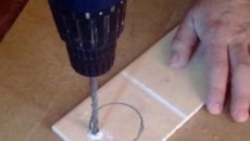 Как просверлить отверстие любого диаметра в керамической плитке