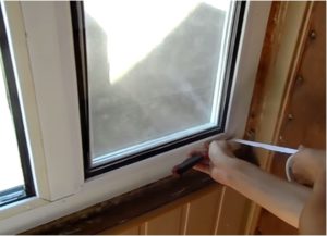 Как утеплить пластиковые окна на зиму своими руками – мы научим!