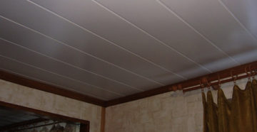 Потолок из панелей ПВХ – собираем сами в любой комнате