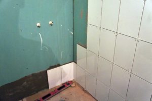 Плитка на гипсокартон в ванной комнате – особенности материала и рекомендации по укладке